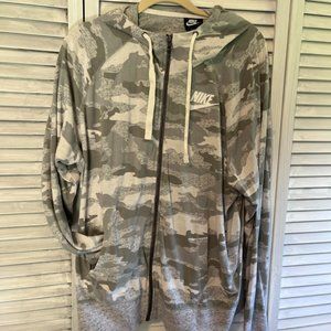 NIKE CAMO Sweatshirt